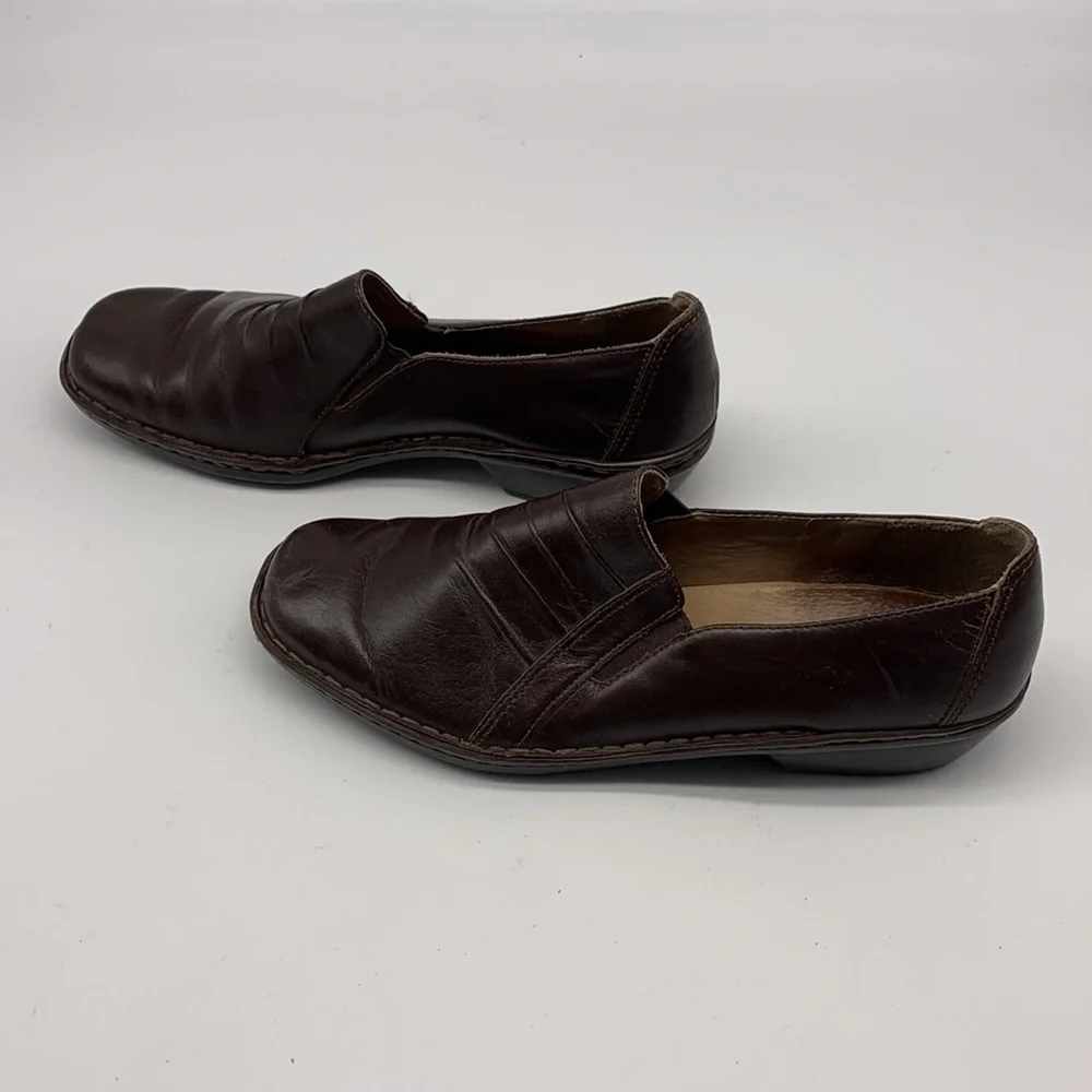 Clarks Artisan Brown Leather Loafers size 9.5M